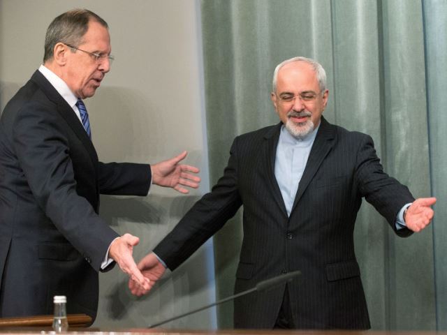 Главы МИД России и Ирана обсудили двусторонние отношения